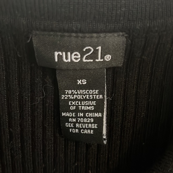 Black T-shirt zip up size XS - Picture 3 of 3